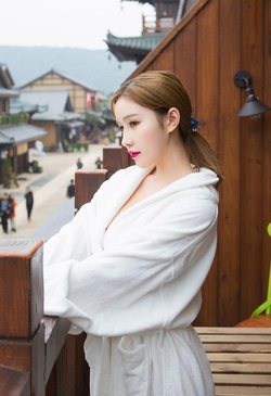 日批APP主界面展示